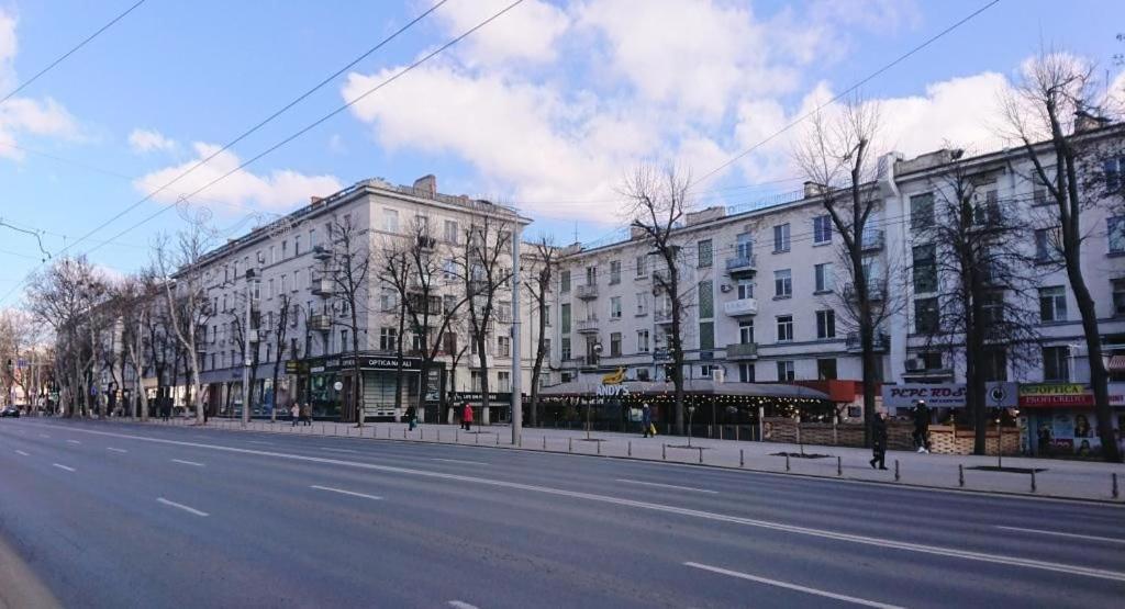 Stefan Cel Mare 64 Apartment Chisinau Bagian luar foto
